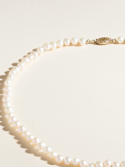 NO.5 White Pearl Necklace