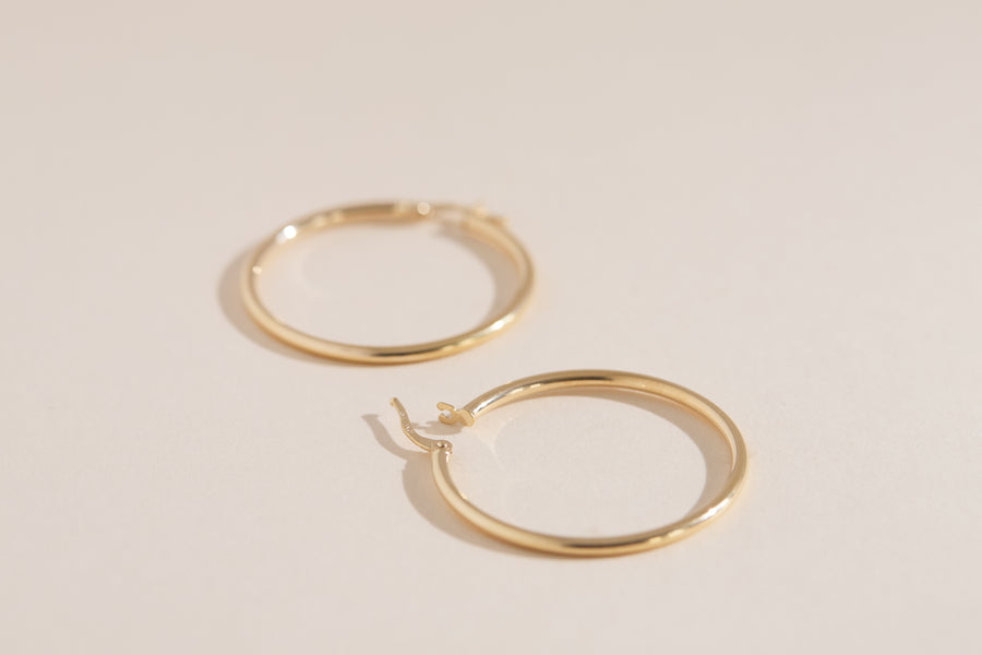 Boucles d'oreilles Yasmine anneaux légères grand format