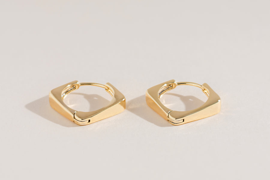 Boucles d'oreilles Fanny anneaux carrées