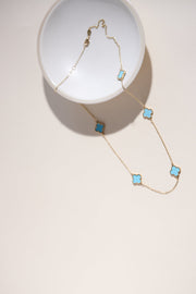 Collier Lily avec trèfles turquoises