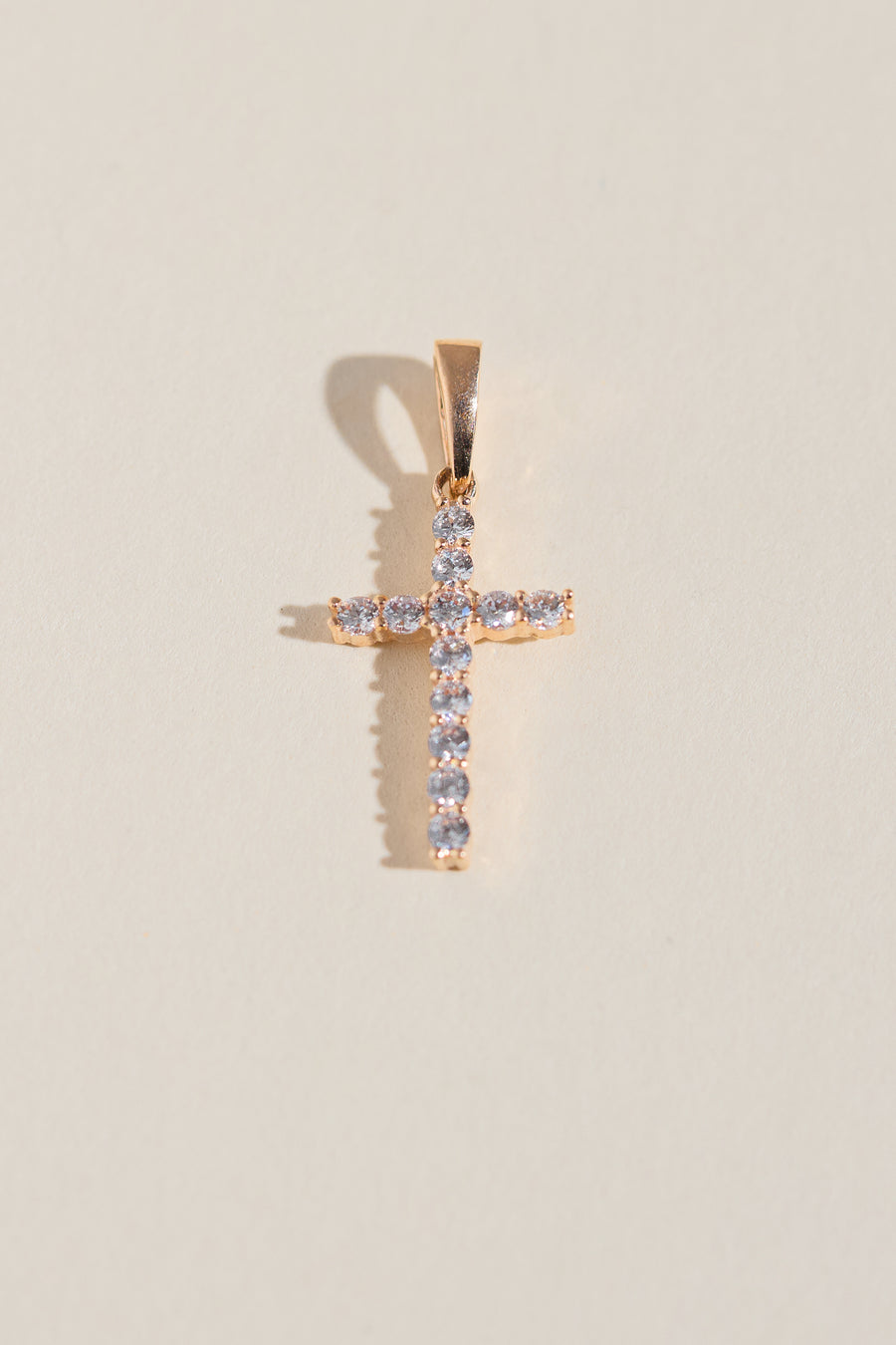 Pendentif Lucie croix scintillantes