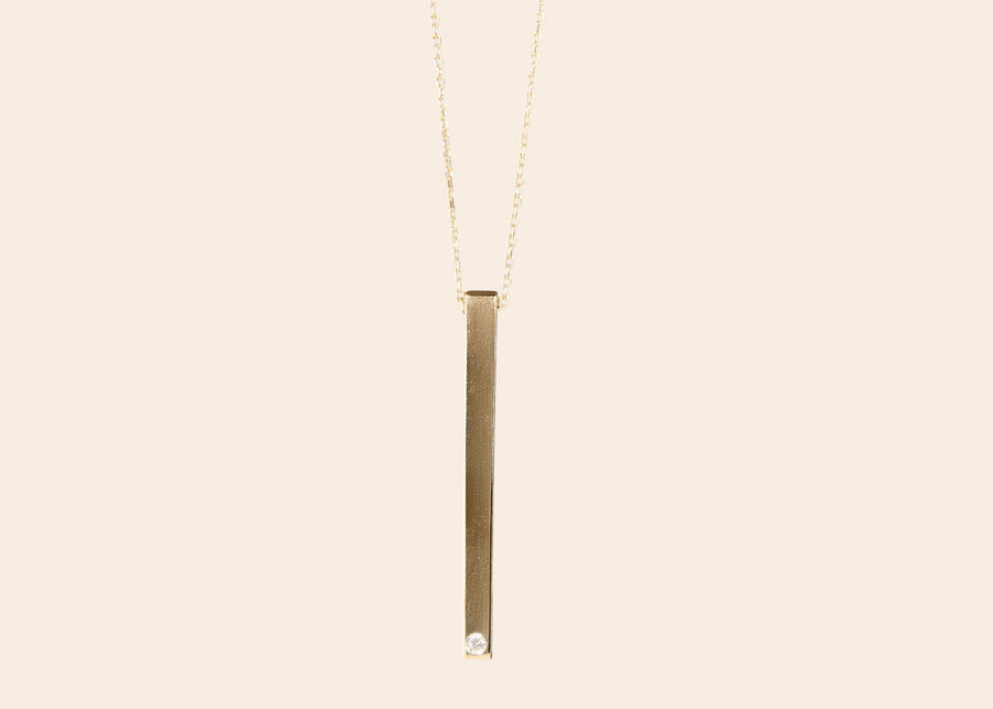 Avery Sparkling Bar Necklace