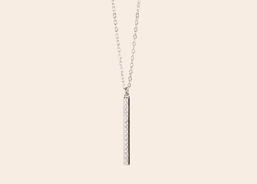 Mila Mini Sparkling Bar Necklace