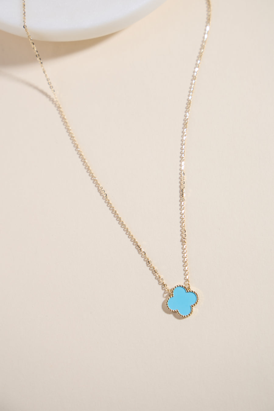 Lily turquoise single clover necklace
