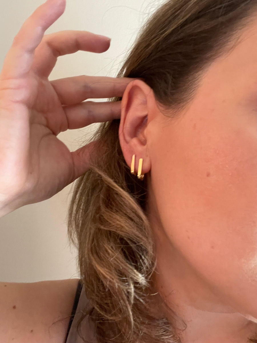 Boucles d'oreilles Christina huggies en or jaune