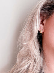 Boucles d'oreilles Vivianne Huggies audacieuses