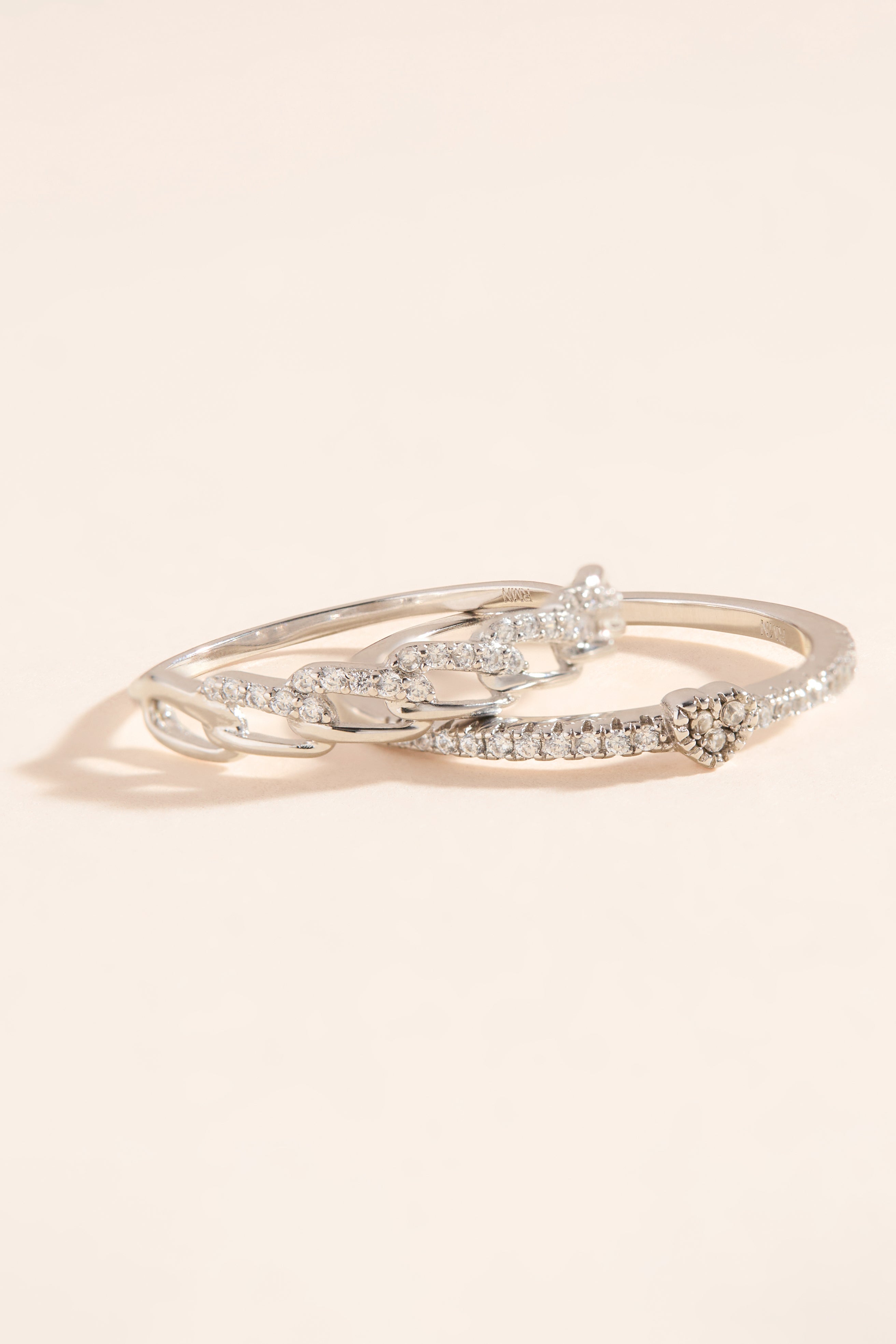 Olivia tiny heart ring